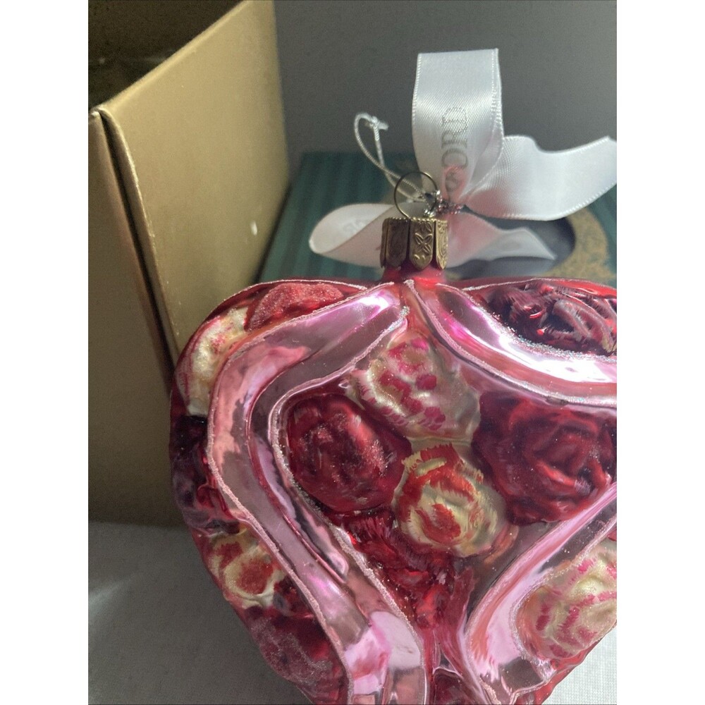 Waterford Holiday Heirlooms Ornament in Original Box - Carnation Heart - Picture 3 of 6